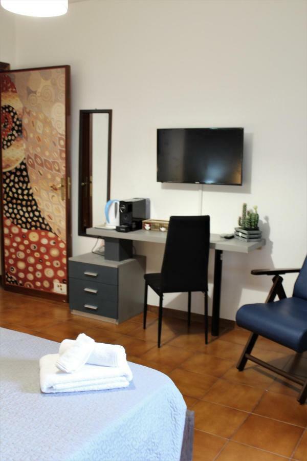 B&B Atlante Palermo Bagian luar foto